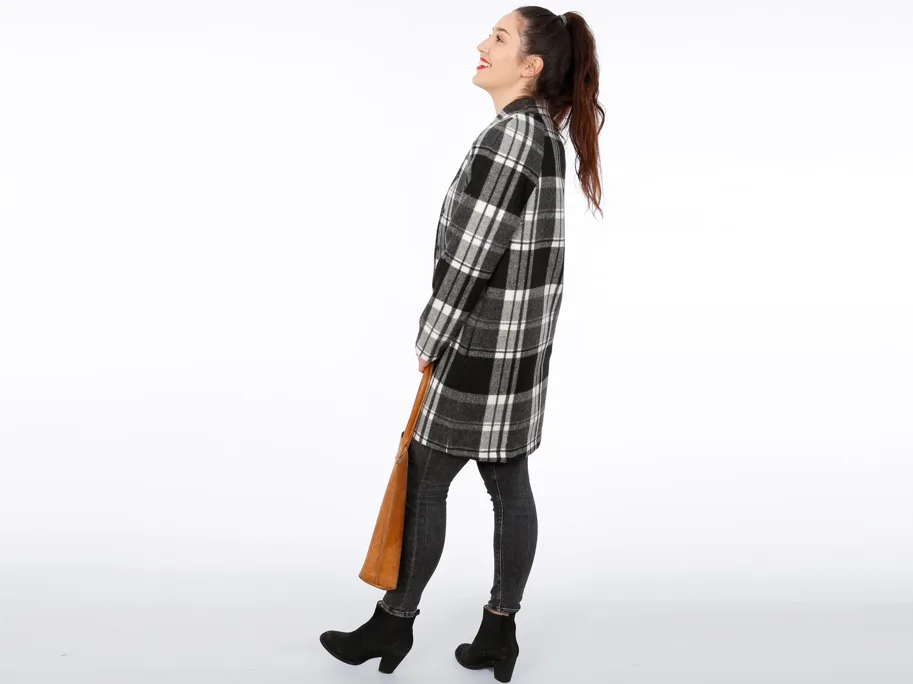 Frau Linda Mantel - Studio Schnittreif Sewing Pattern (German)