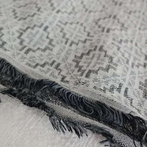 stoff-amandine-cha-bio-jacquard-hmong-terril-gris-flou-1.jpg