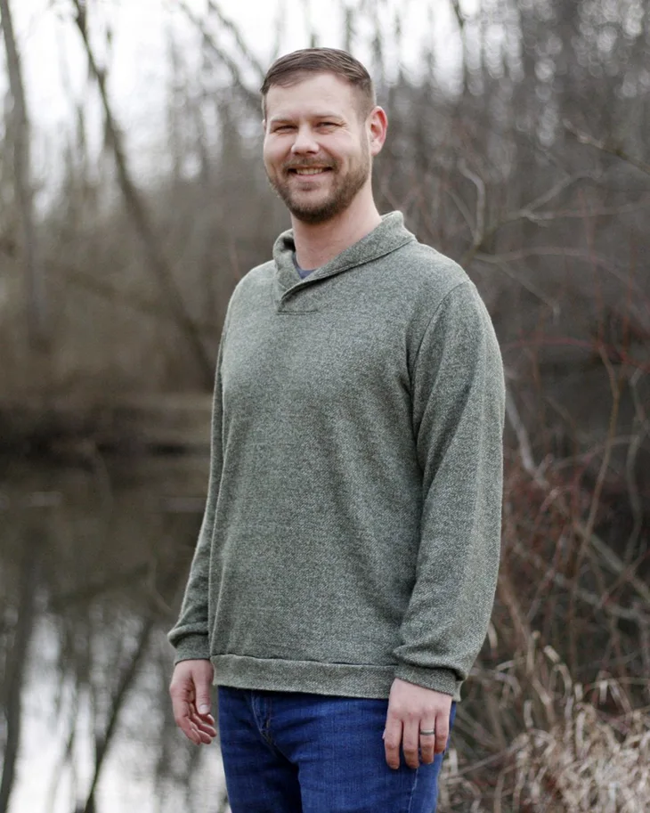 Finlayson Sweater - Thread Theory Sewing Pattern (English)