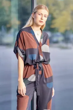 No57 Jumpsuit mit Knopfpatte - Trendschnitt Sewing Pattern (German)