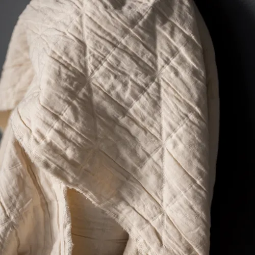 stoff-merchant-mills-quilted-jacquard-cotton-makers-ecru-01.jpg