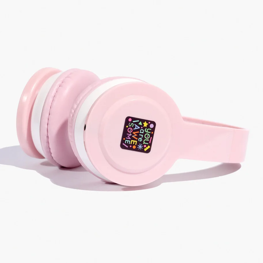 Labels GOING PLACES by Brook Gossen - Kylie and the Machine