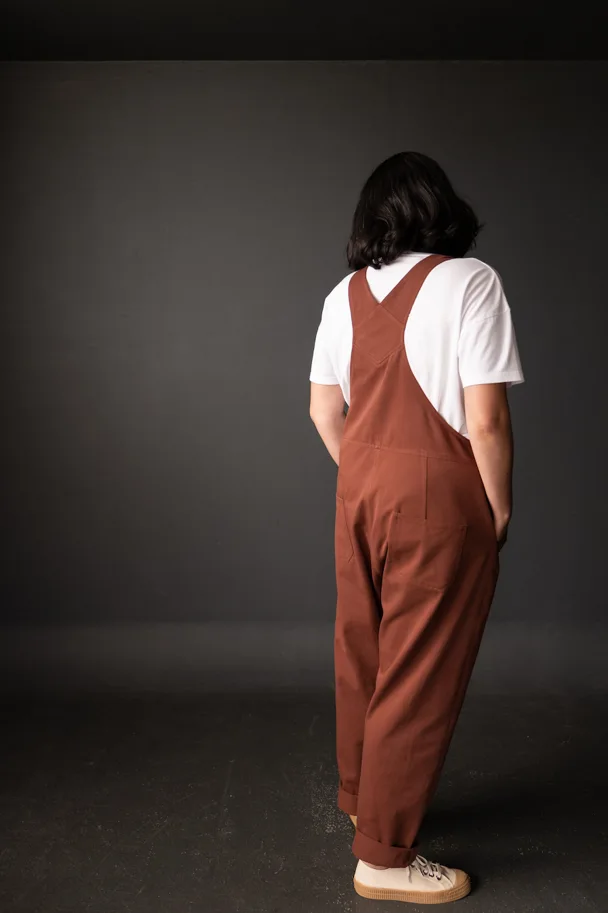 The Harlene Dungarees 18-28 - Merchant & Mills Sewing Pattern (English)