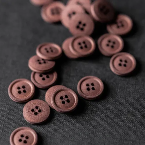nahzubehor-merchant-mills-bio-cotton-knopf-15mm-oxblood-01.jpg