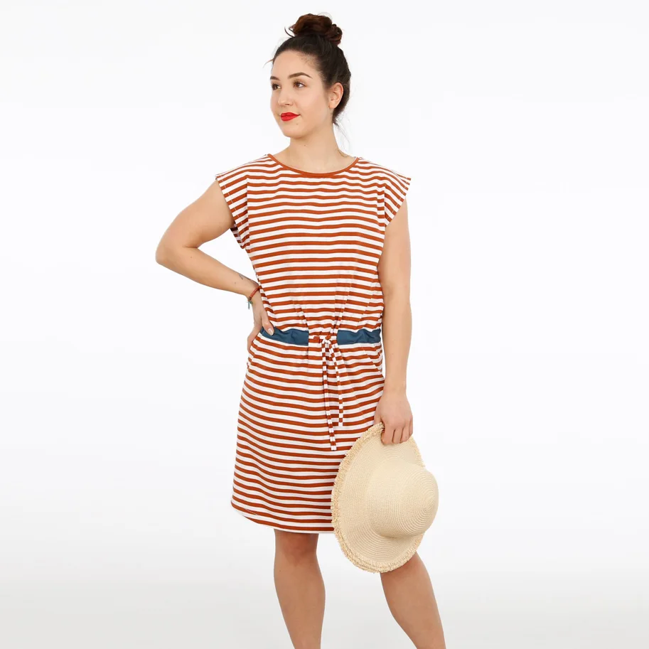 Frau Julie Jerseykleid und Shirt - Studio Schnittreif Sewing Pattern (German)