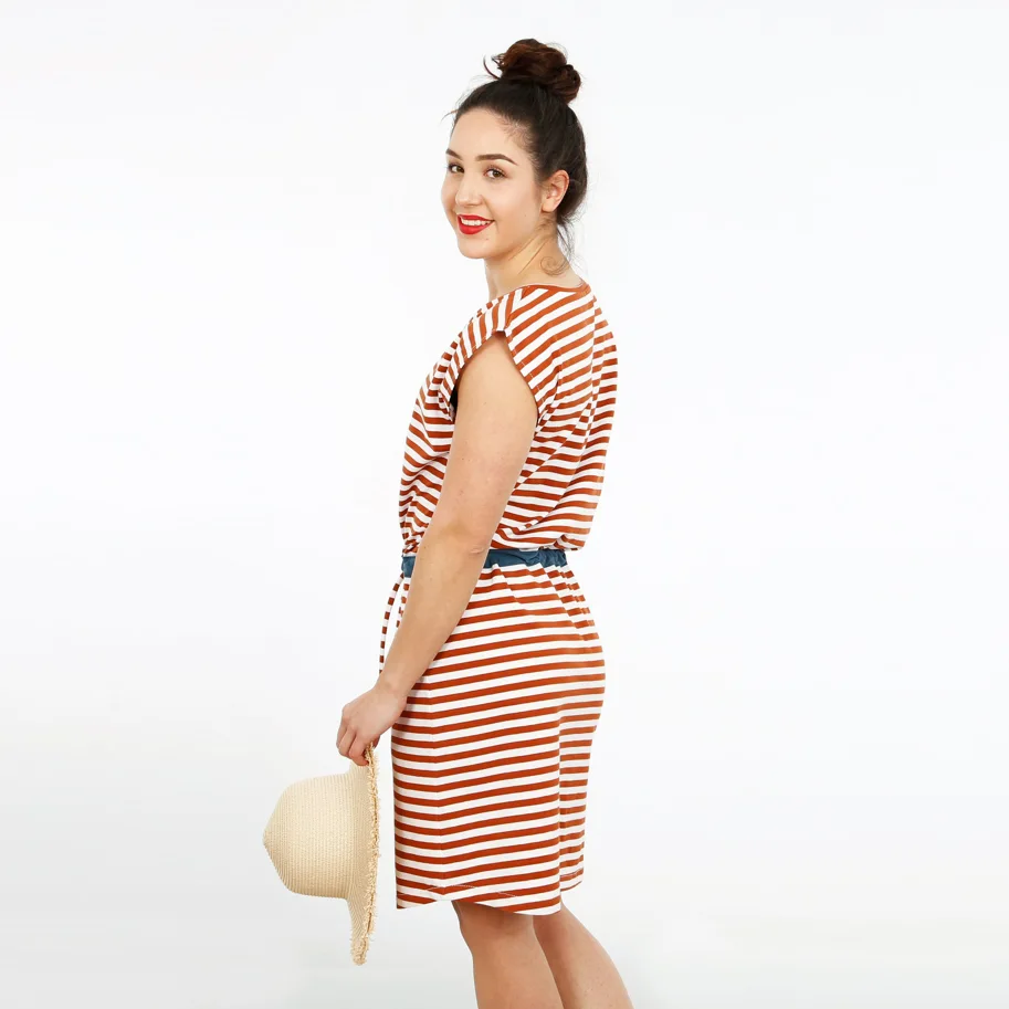 Frau Julie Jerseykleid und Shirt - Studio Schnittreif Sewing Pattern (German)