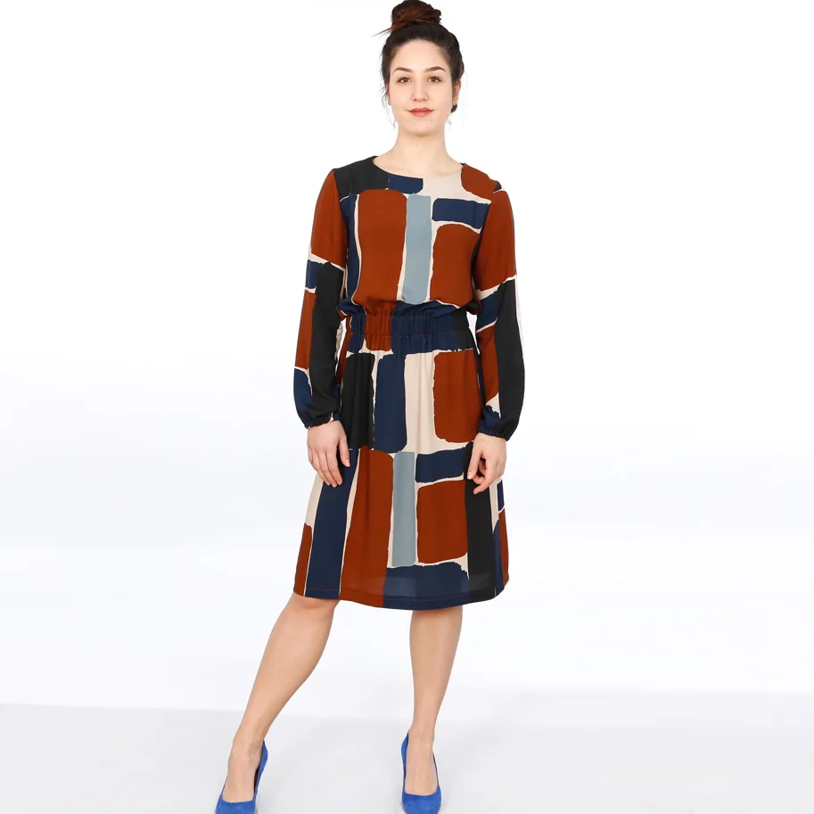 Frau Sanja Kleid - Studio Schnittreif Sewing Pattern (German)