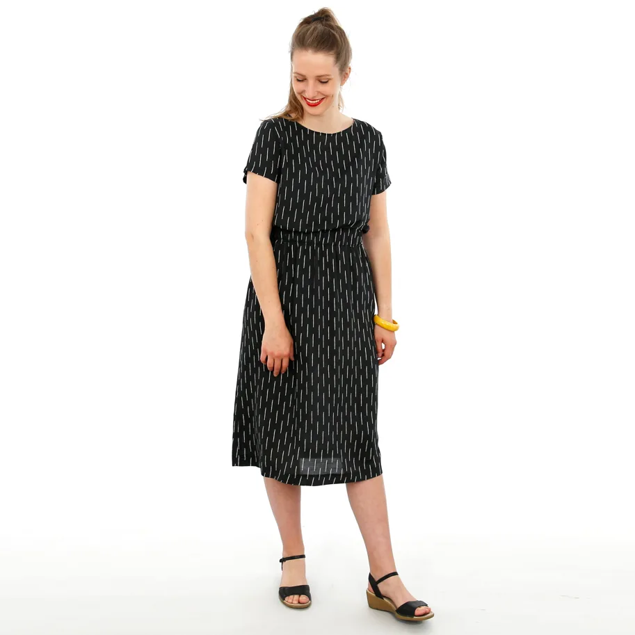 Frau Sanja Kleid - Studio Schnittreif Sewing Pattern (German)