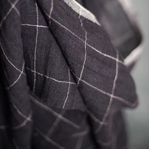 stoff-merchant-mills-leinen-washed-ava-check-black-grid-01.jpg