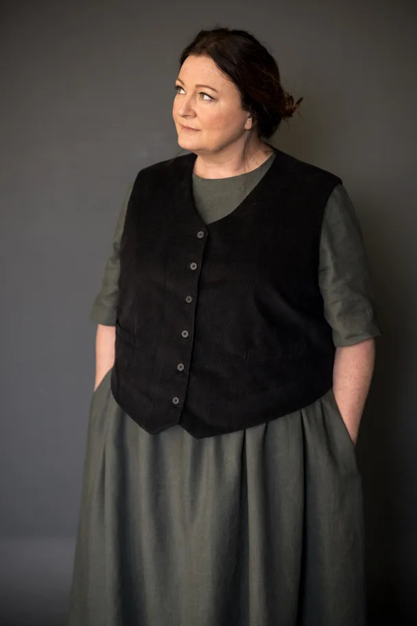 The Miller Waistcoat 18-28 - Merchant & Mills Schnittmuster (Englisch)