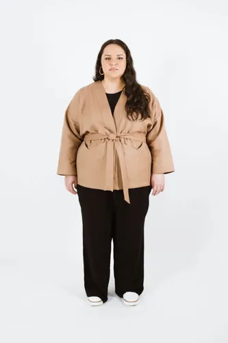 schnittmuster-papercut-patterns-juno-curve-jacket-01.jpg