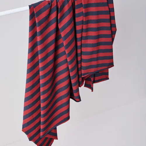 stoff-meetmilk-tencel-modal-nova-stripe-jersey-dark-navy-berry-01.jpg