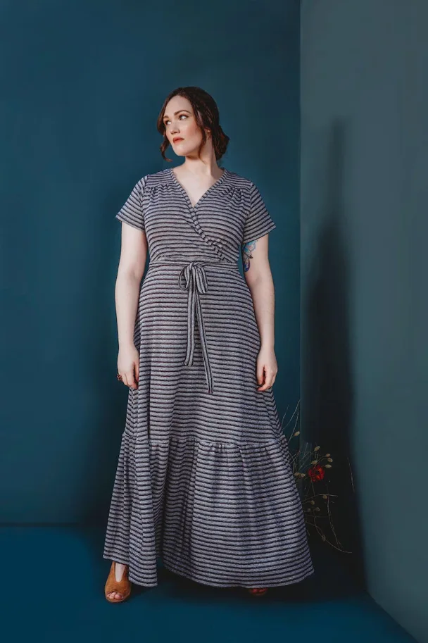 The Westcliff Dress - Friday Pattern Company Sewing Pattern (English)