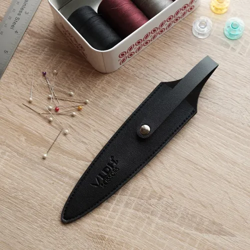 nahzubehor-ldh-scissors-lederhulle-klingenschutz-midnight-black-03.jpg