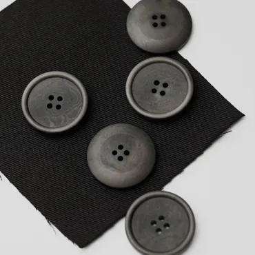 Blaze Corozo Button 28mm - Black