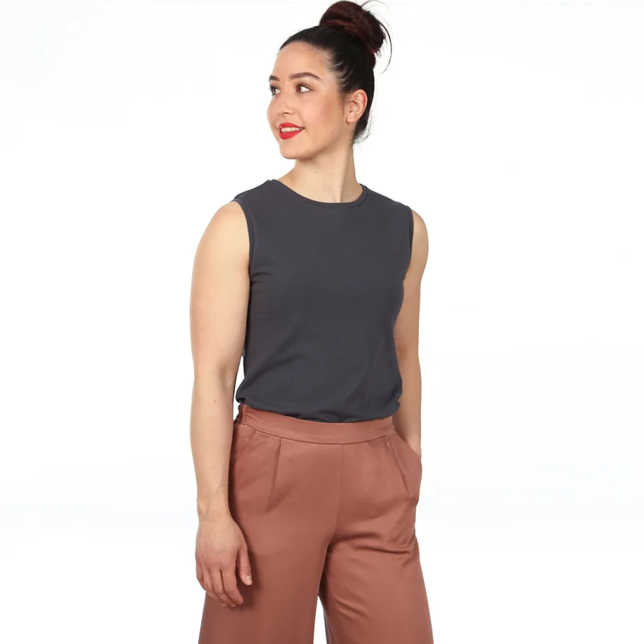 Frau Jenny Basic Top mit oder ohne Rollkragen - Studio Schnittreif Schnittmuster