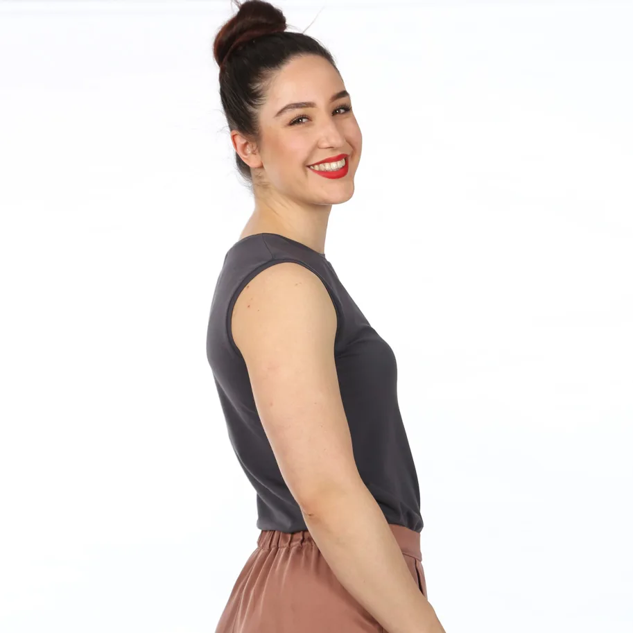 Frau Jenny Basic Top mit oder ohne Rollkragen - Studio Schnittreif Schnittmuster