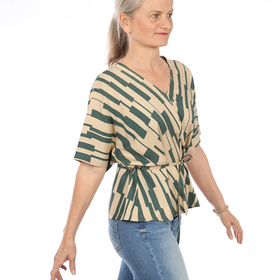 Frau Yuuka Bluse - Studio Schnittreif Schnittmuster