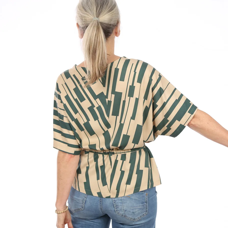 Frau Yuuka Bluse - Studio Schnittreif Schnittmuster