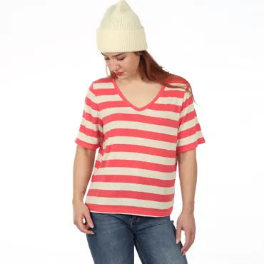 Frau Kay V-Shirt - Studio Schnittreif Sewing Pattern (German)