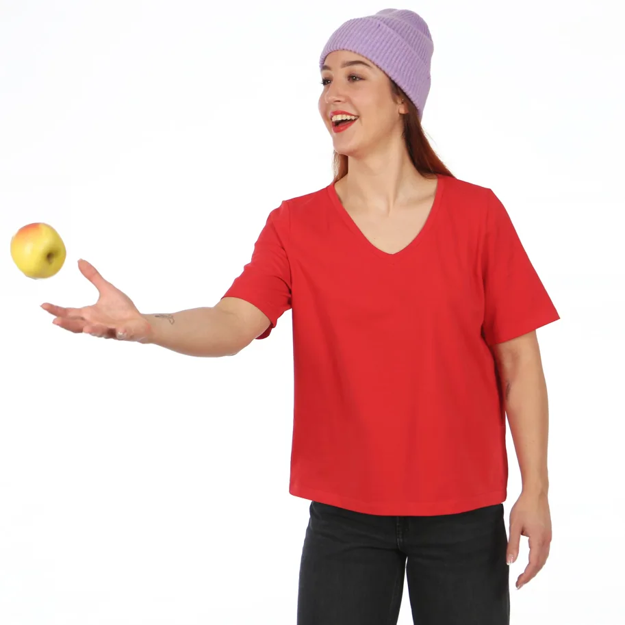 Frau Kay V-Shirt - Studio Schnittreif Schnittmuster