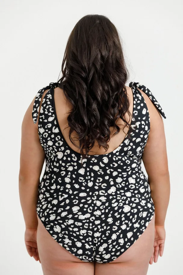 Marnie Curve Swimsuit Bikini - Papercut Patterns Sewing Pattern (English)