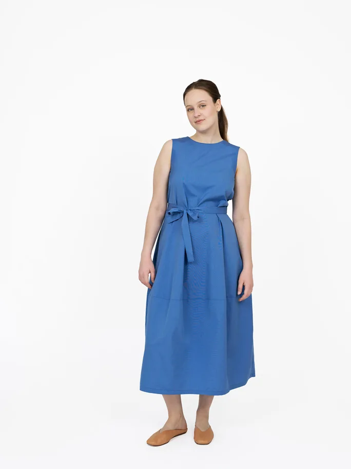 Barrel Dress XL-3XL - The Assembly Line Sewing Pattern (English)