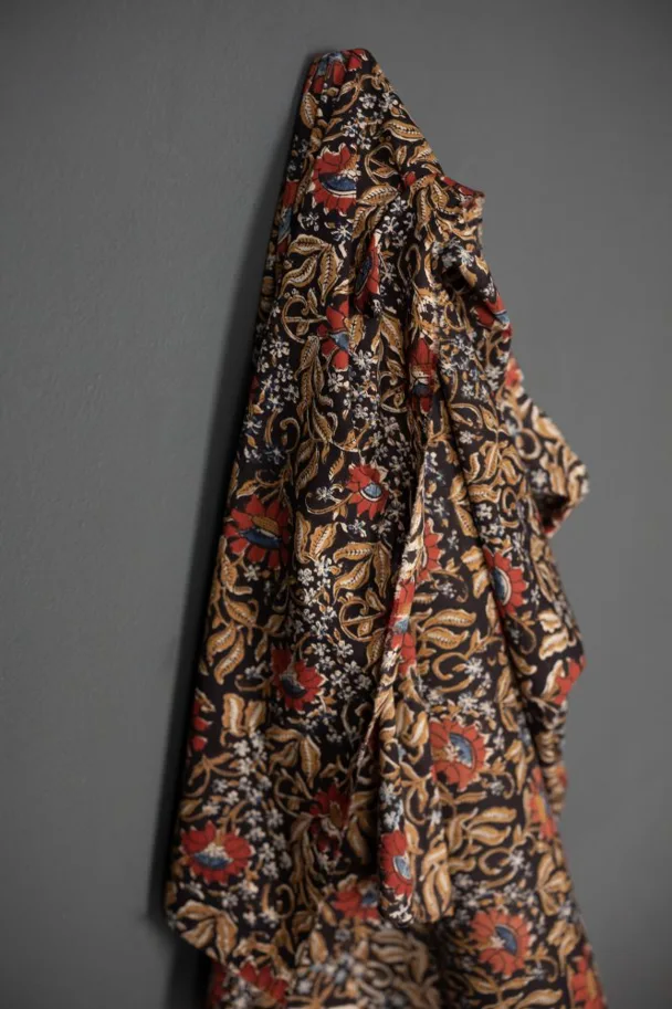 Bio Indian Blockprint - Elora Red Black Petals 