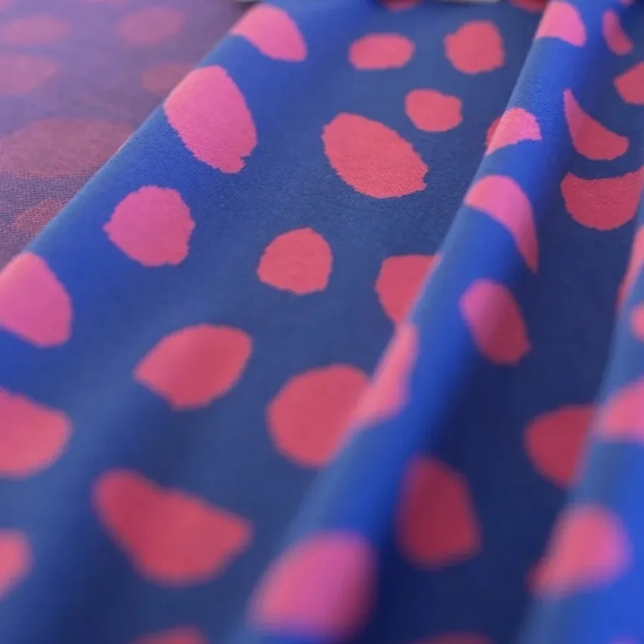 Organic Knit Jacquard - Cheetah Dots Blue Pink