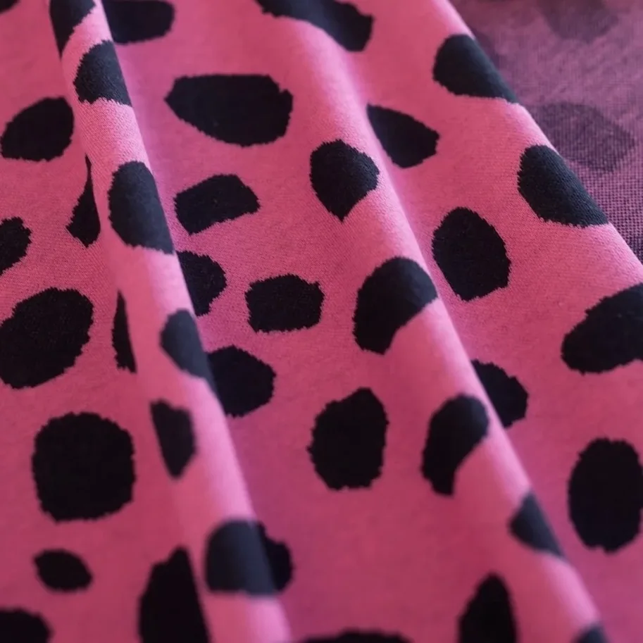 Organic Knit Jacquard - Cheetah Dots Pink Black