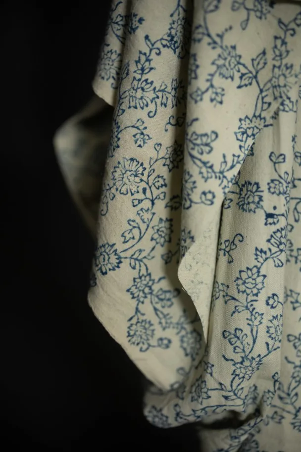 Bio Indian Blockprint - Creeping Blue Ecru