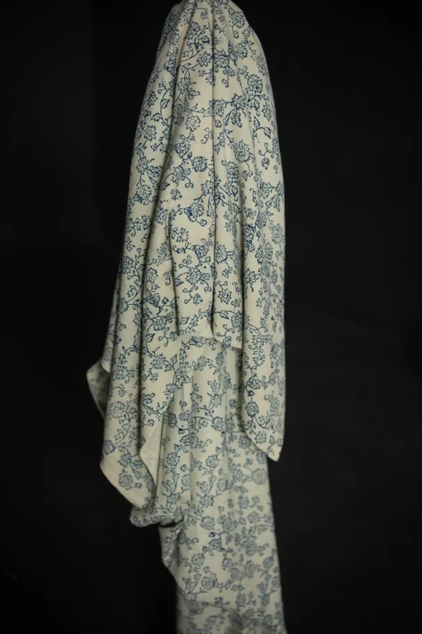Bio Indian Blockprint - Creeping Blue Ecru